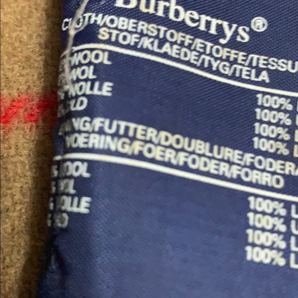 Authentic Burberry Duffle Coat - Picture 7 of 8